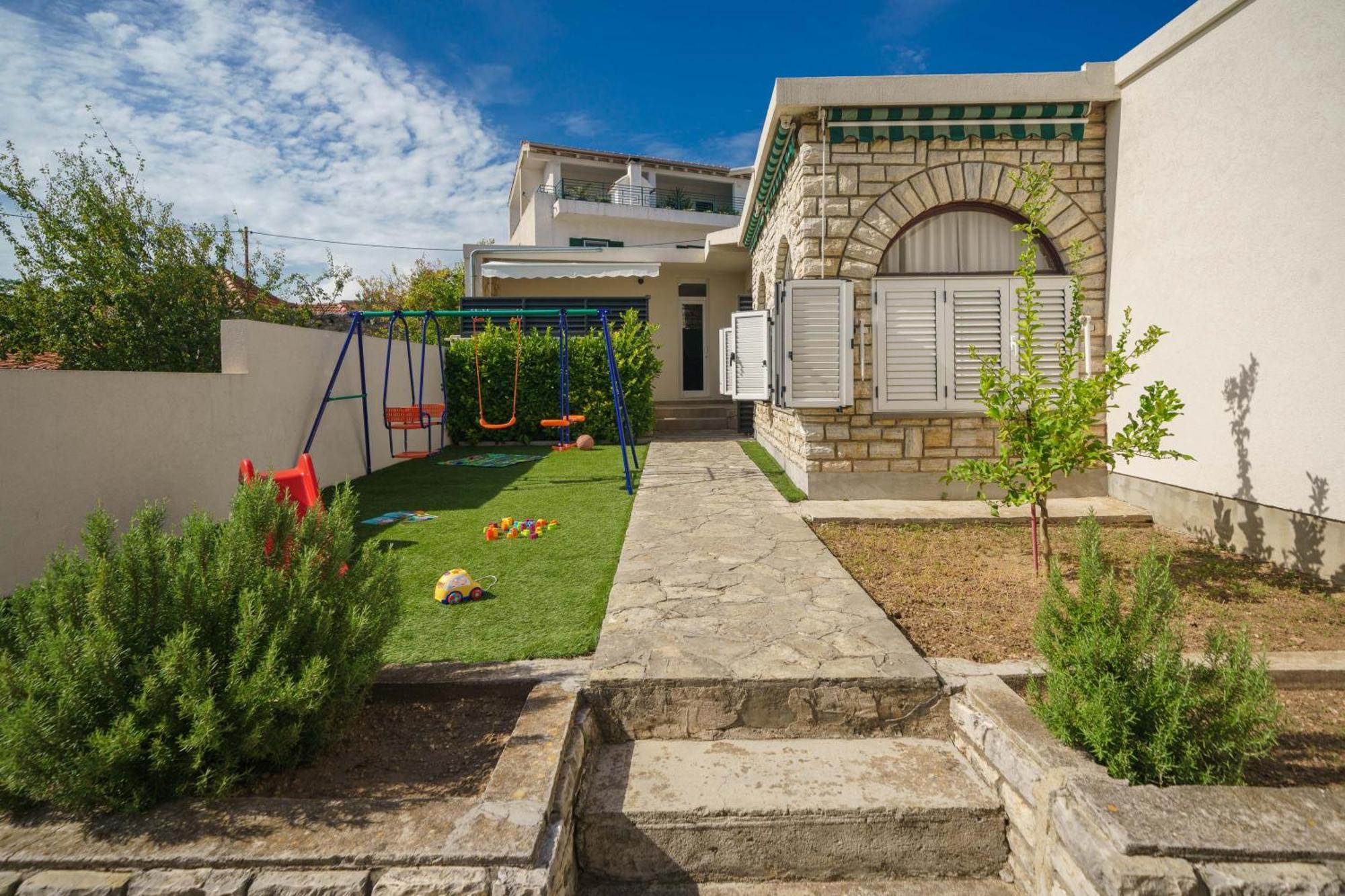 Holiday Home Oliva Vodice Exterior photo